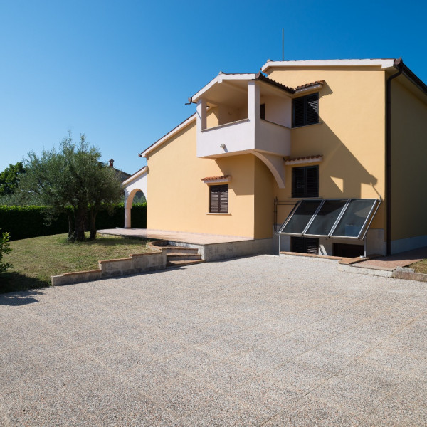 Apartments Villa Irena, Porec Apartments - Apartman Tina s jacuzzijem i Apartmani Villa Irena Poreč