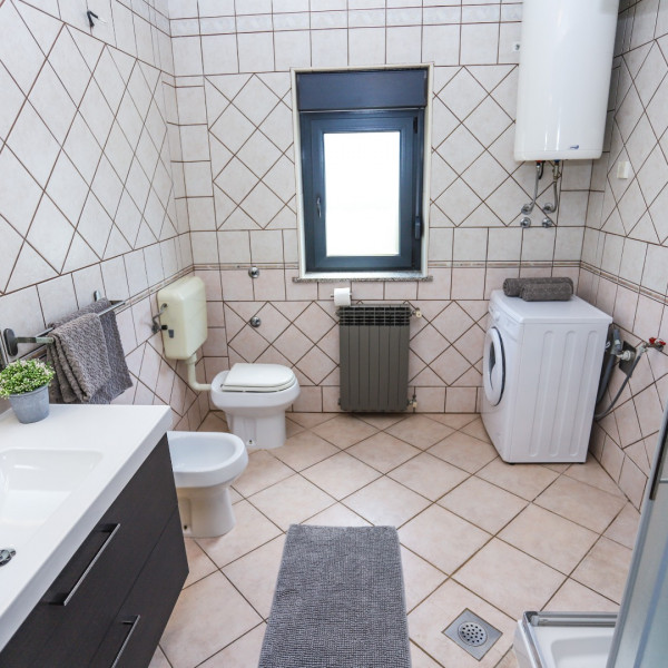 Bathroom / WC, Apartments Villa Irena, Porec Apartments - Apartment Tina with jacuzzi and Apartments Villa Irena, Istria, Croatia Poreč