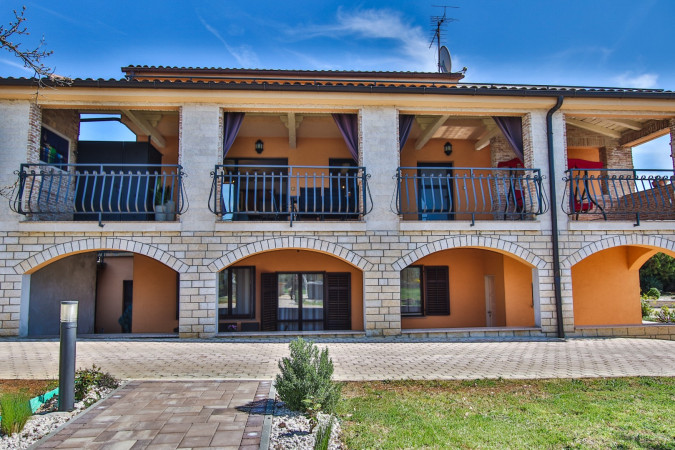 Aussenbereich, Porec Apartments - Apartment Tina mit Whirlpool und Apartments Villa Irena, Istrien, Kroatien Poreč