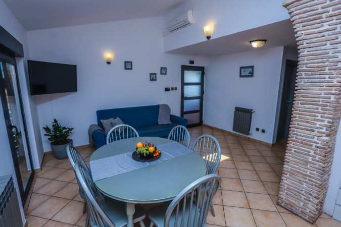 Porec Apartments - Apartment Tina with jacuzzi and Apartments Villa Irena, Istria, Croatia Poreč
