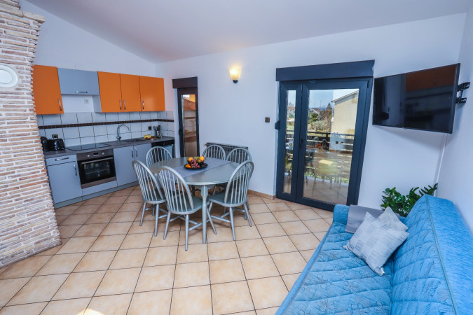 Porec Apartments - Apartment Tina with jacuzzi and Apartments Villa Irena, Istria, Croatia Poreč